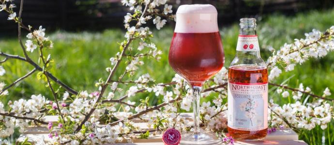 bottle and glass of Cranberry-Quice